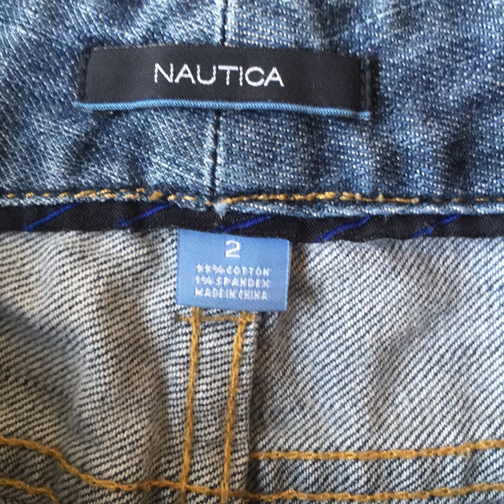 Nautica Ladies size 2 jeans EUC! - Picture 2 of 7